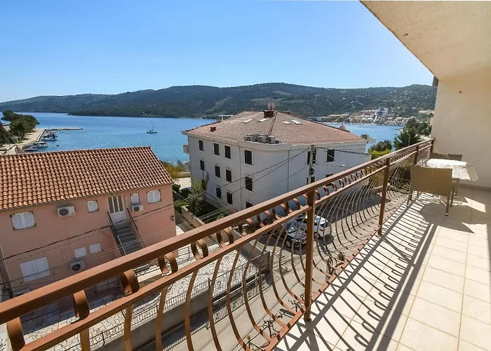 Pera Apartman Marina